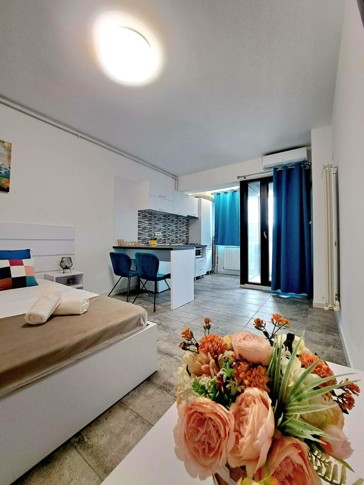 Jolie Studios & Apartments Eforie Nord Esterno foto
